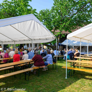 Blick auf die Festgemeinde 