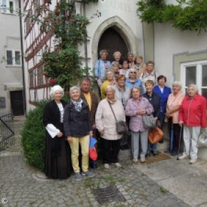 Gruppenbild mit Stadtführerin in Eichstätt