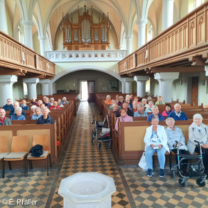 Gruppenbild in der Kirche